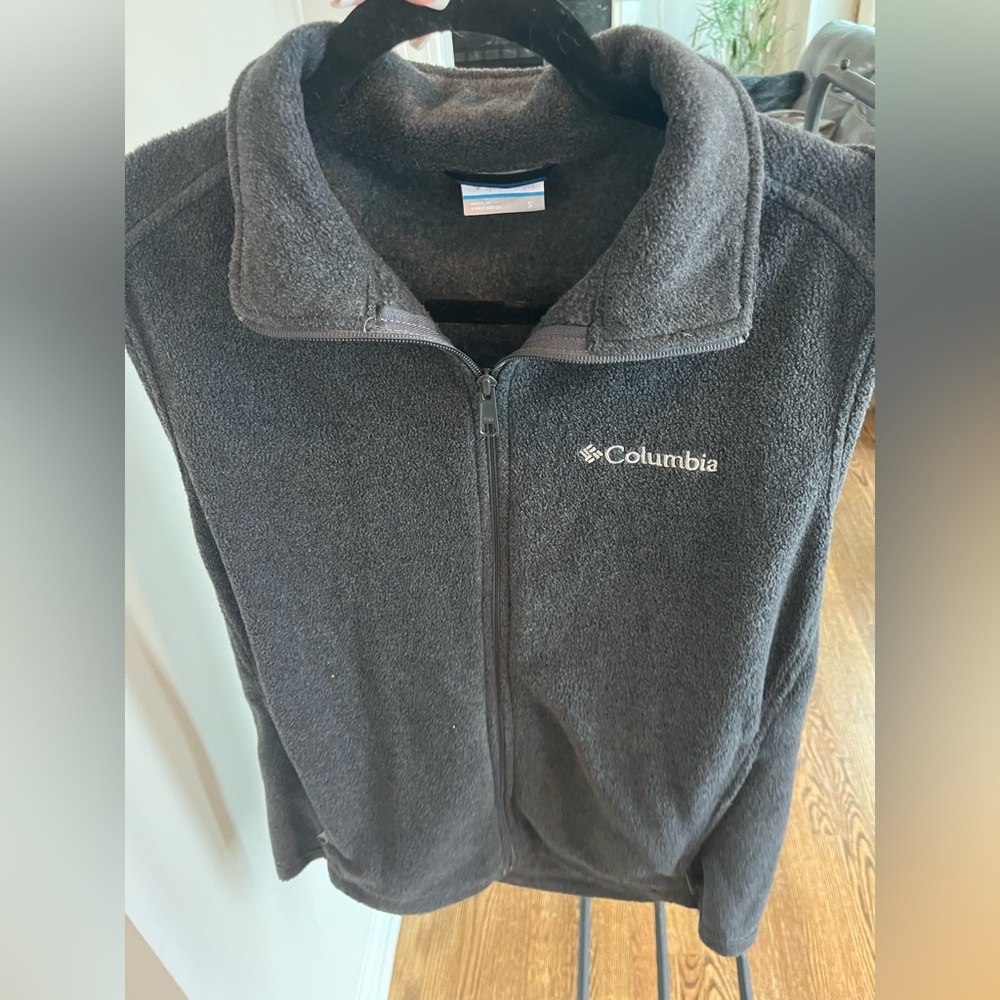 Gray Columbia vest